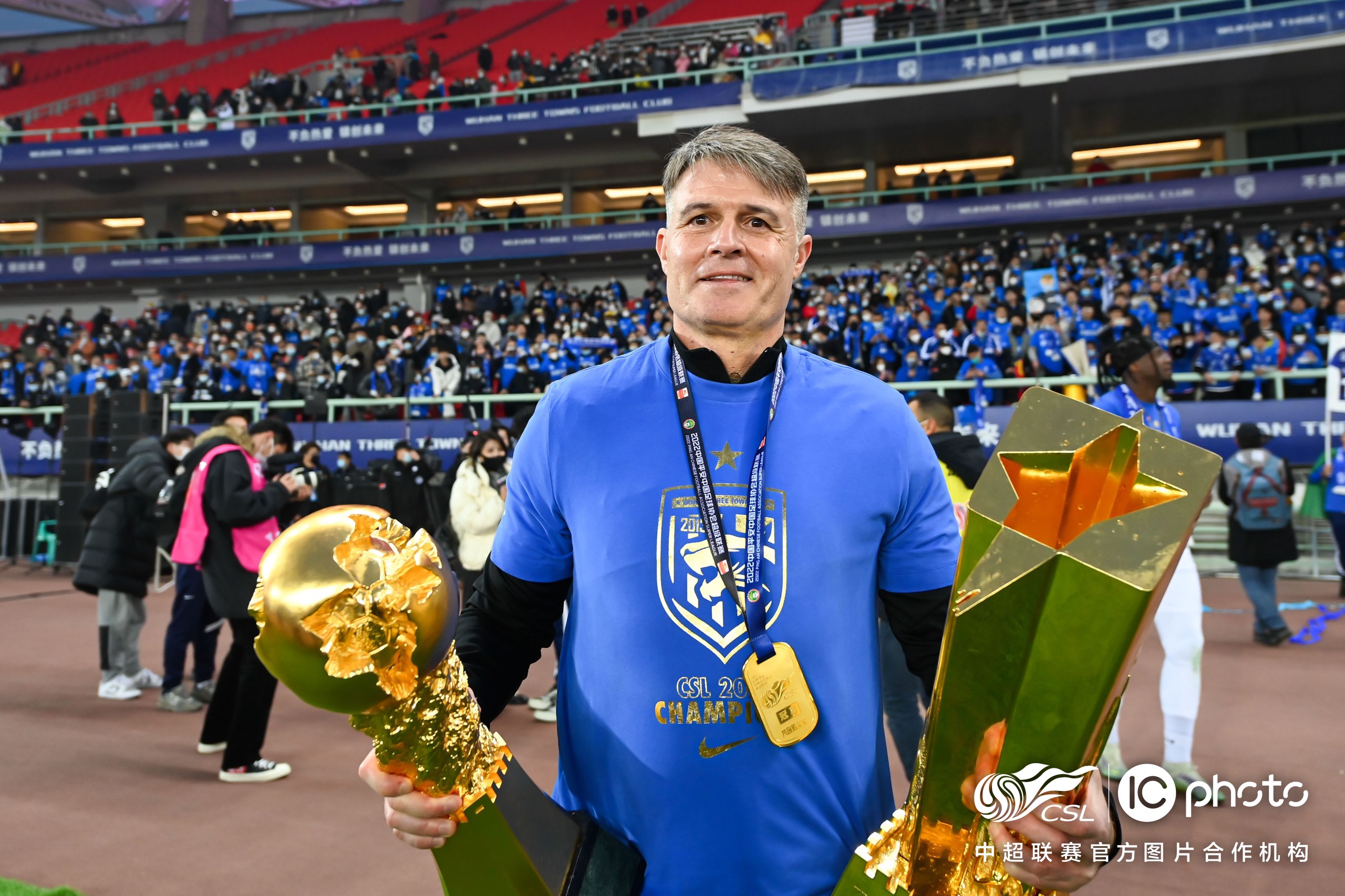 罗马训练开放日，关键时刻扳平良机引欢呼，中超在即，高层口径保持一致(两度落后两度扳平风雨彩虹铿锵玫瑰)-AYX SPORTS