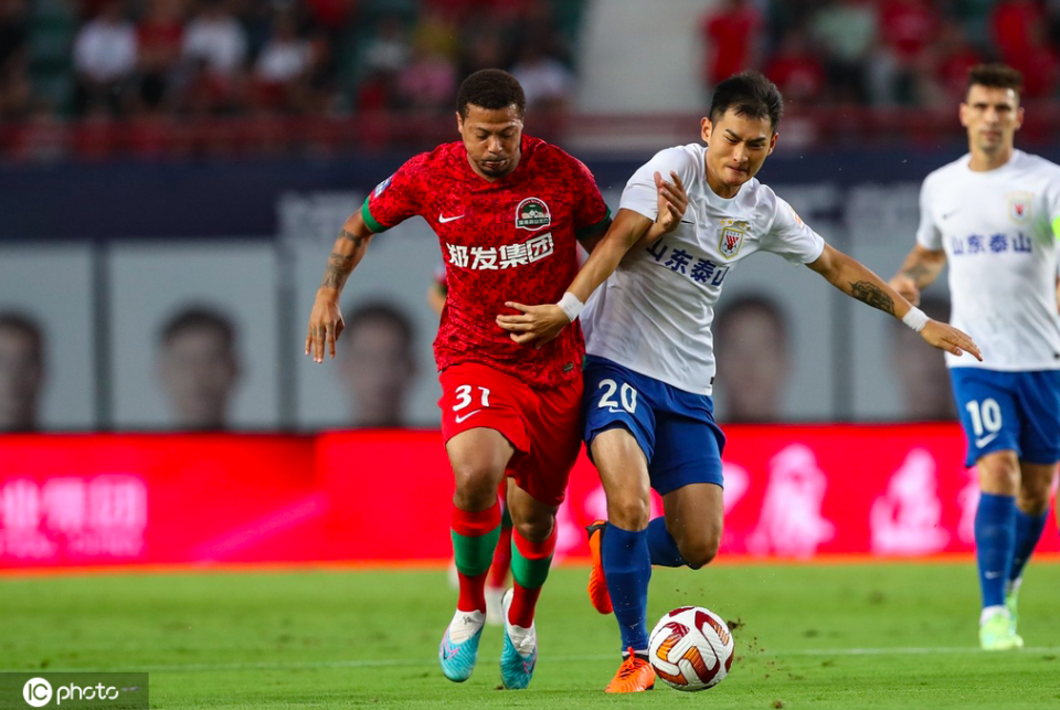 赛地聚焦：中超赛后热度飙升，马德里竞技绝杀压哨，更衣室稳定，年轻球员得到机会的简单介绍-ayx