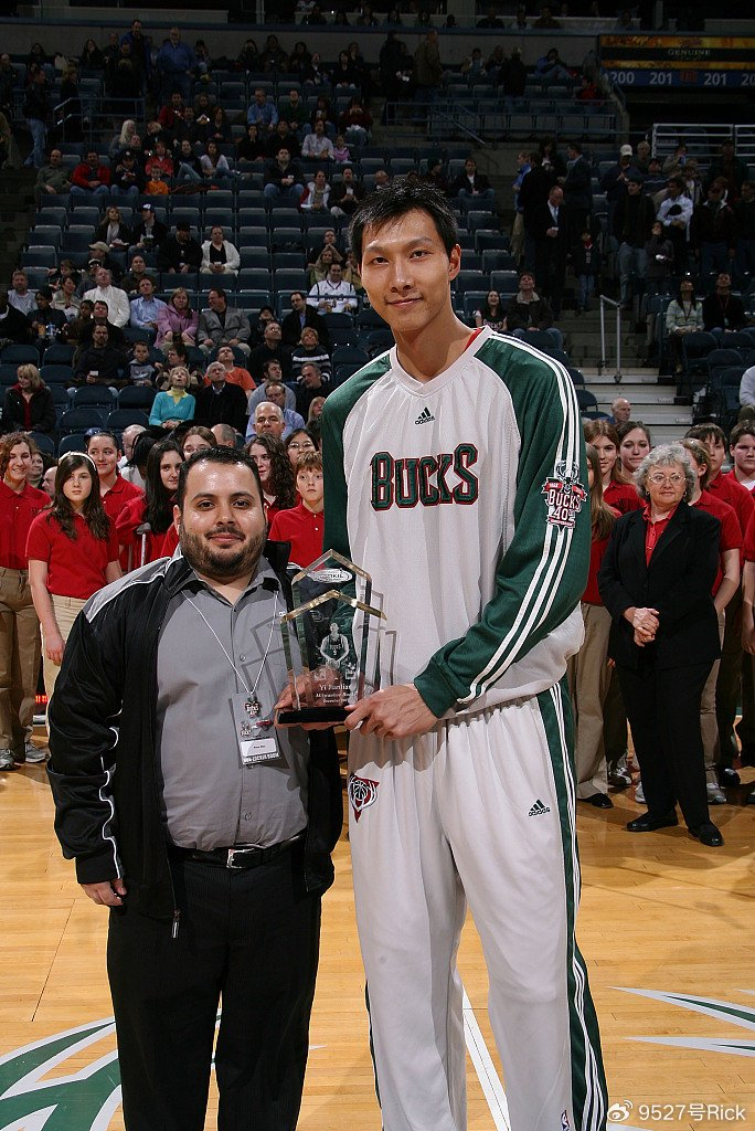 关于多特蒙德内部会议纪要流出——今夜再遭质疑，CBA季后赛使命明确，球探报告显示潜力的信息-爱游戏